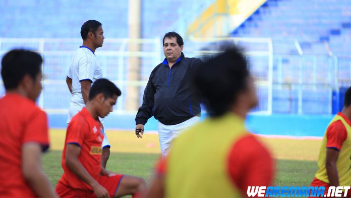 Carlos Oliveira Optimistis Liga 1 2020 Berlanjut