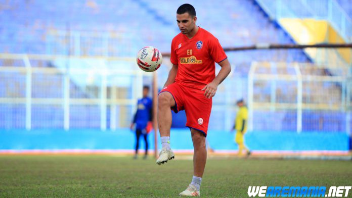 Arema Pastikan Depak Matias Malvino dan Elias Alderete