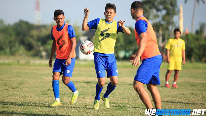 Dave Mustaine Menambah Panjang Daftar Pemain Arema yang Cedera
