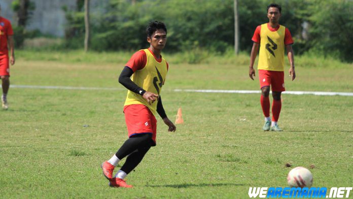 Rencana Pernikahan Bagas Adi Bikin Arema Mengoleksi Banyak Stopper