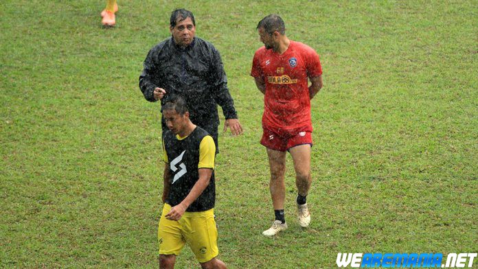 Liga 1 2020 Ganti Format, Carlos Oliveira Pasrah