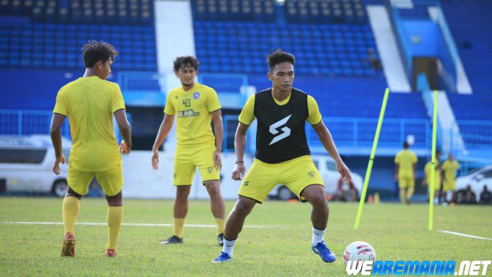 Arema Masih Butuh Satu Stopper Lokal