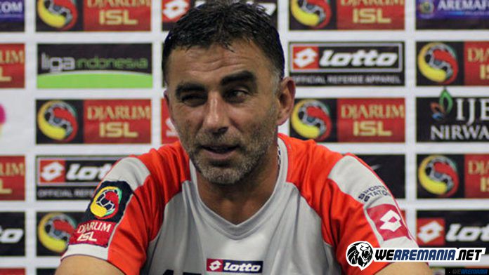 Mengenang Kebersamaan Miroslav Janu dengan Arema