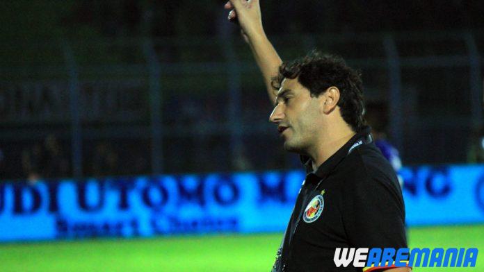 Kontrak Eduardo Almeida di Arema Sangat Detail