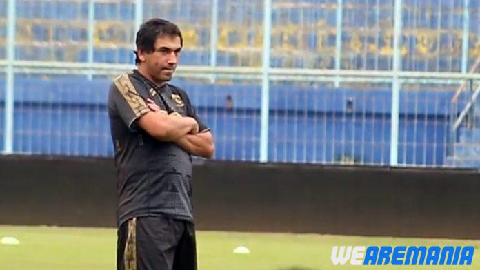 Eduardo Almeida: Kedatangan Pemain Asing Arema Butuh Proses