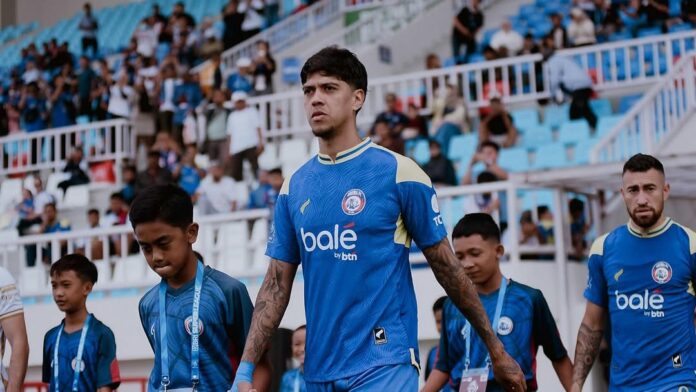 Raja kartu kuning Arema