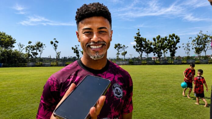 Gabriel Silva Jalani Latihan Arema dengan Style Anyar, Percaya Diri Sambut Musim Kedua