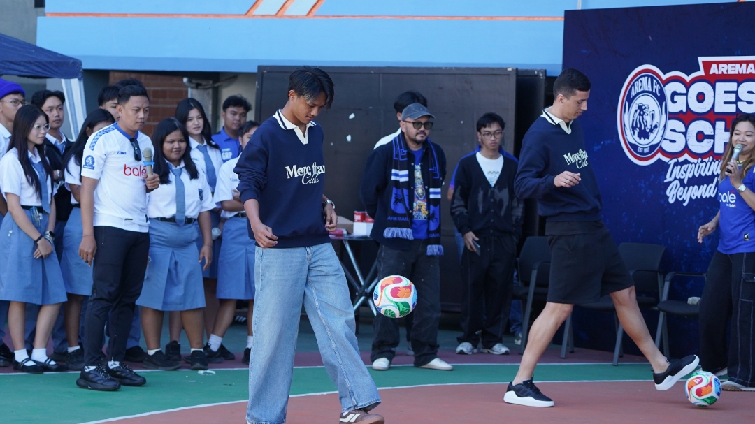 Arema Goes to School Hadirkan 2 Bintang di SMAK Santa Maria, Siswa Antusias