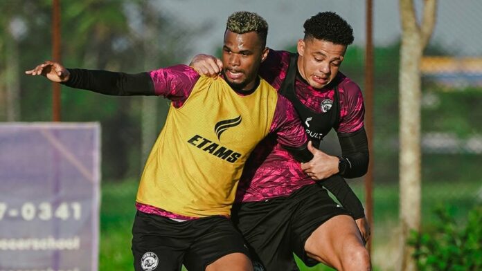 Pemain Asing Baru Arema Beberkan Rahasia Adaptasi Cepat dengan Tim